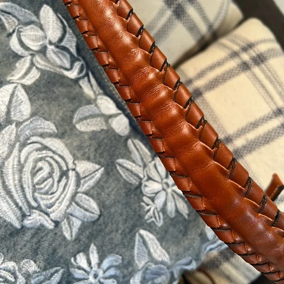 Floral Embroidered Denim Hobo Patricia Nash Bag - Picture 3 of 8